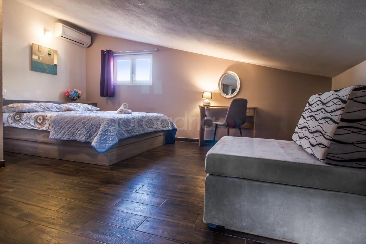 Rooftop Penthouse - Private Hottub & Duplex Whirlpool Makarska Luaran gambar