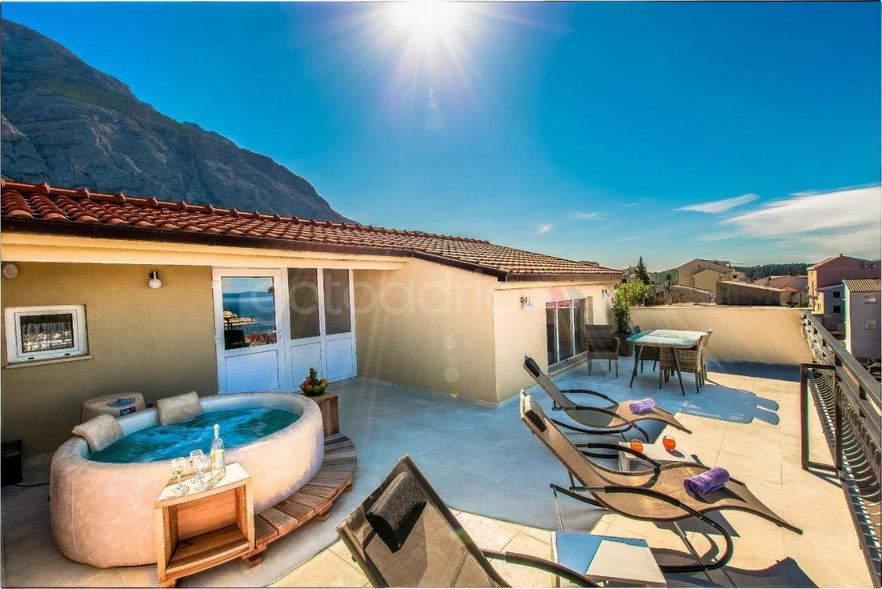 Rooftop Penthouse - Private Hottub & Duplex Whirlpool Makarska Luaran gambar